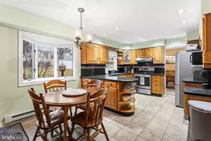 241 W Diamond St, Souderton, PA 18964 - Photo 16