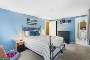 241 W Diamond St, Souderton, PA 18964 - Photo 32