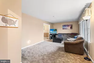 241 W Diamond St, Souderton, PA 18964 - Photo 24