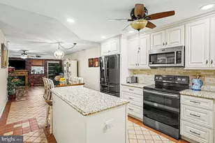 177 Woodstream Dr, Norristown, PA 19403 - Photo 14