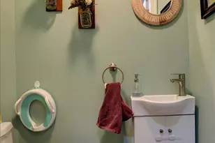 1727 Powell St, Norristown, PA 19401 - Photo 14