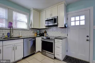 1727 Powell St, Norristown, PA 19401 - Photo 16