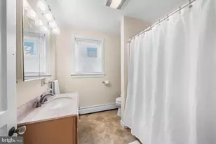 237 N Essex Ave, Narberth, PA 19072 - Photo 24