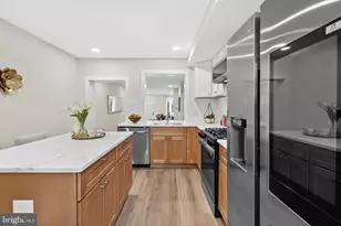 378 E Elm St, Conshohocken, PA 19428 - Photo 2