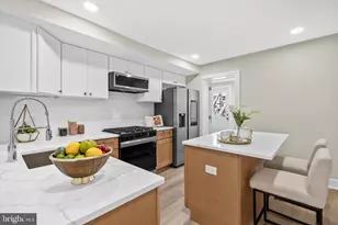 378 E Elm St, Conshohocken, PA 19428 - Photo 12