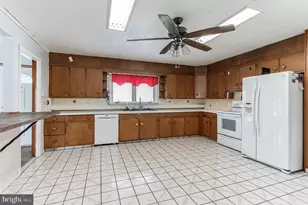 512 Elizabeth Dr, Eagleville, PA 19403 - Photo 4