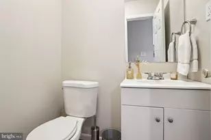 2402 Walnut Ridge Estate, Pottstown, PA 19464 - Photo 14