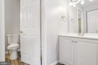 2402 Walnut Ridge Estate, Pottstown, PA 19464 - Photo 18