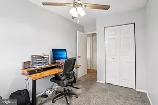 2402 Walnut Ridge Estate, Pottstown, PA 19464 - Photo 20