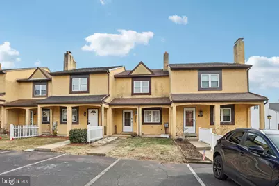 2402 Walnut Ridge Estate, Pottstown, PA 19464 - Photo 2