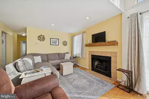 11 Brookside Ct, Horsham, PA 19044 - Photo 4