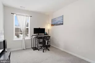 975 Still Waters Ln, Pennsburg, PA 18073 - Photo 14