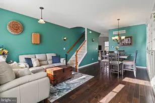 367 Manor Cir, Harleysville, PA 19438 - Photo 4