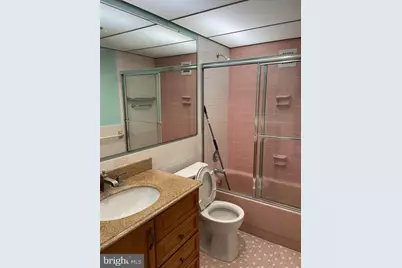 1001 City Avenue #E-1107, Wynnewood, PA 19096 - Photo 4