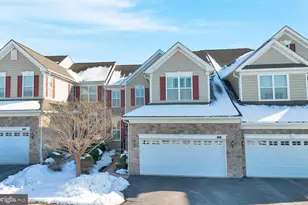 325 Joshua Tree Dr, Collegeville, PA 19426 - Photo 2