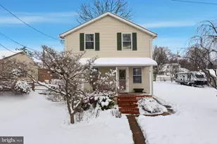 301 N 3rd St, Telford, PA 18969 - Photo 2