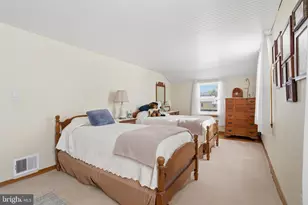 301 N 3rd St, Telford, PA 18969 - Photo 28