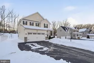 214 Pixie Moss Rd, Pottstown, PA 19464 - Photo 2