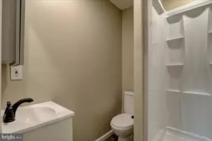 3103 Stoney Creek Rd, Norristown, PA 19401 - Photo 14