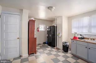 16 W Spruce St, Norristown, PA 19401 - Photo 14