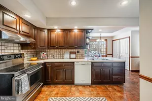 303 Greenhill Rd, Willow Grove, PA 19090 - Photo 4