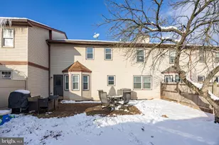 2590 Terraced Hill Ct, Pottstown, PA 19464 - Photo 30