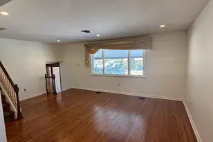 240 Sweetbriar Cir, King of Prussia, PA 19406 - Photo 2