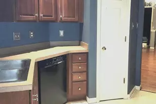 233 Creekside Dr, Pottstown, PA 19464 - Photo 6