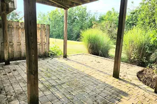 233 Creekside Dr, Pottstown, PA 19464 - Photo 10