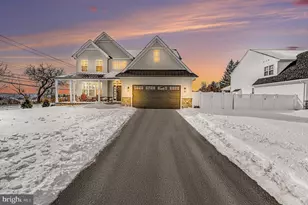 101 Andries Cir, Plymouth Meeting, PA 19462 - Photo 2