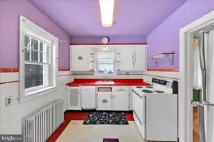 227 W King St, Pottstown, PA 19464 - Photo 14