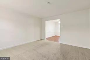 171 Sunrise Dr, Pottstown, PA 19464 - Photo 2