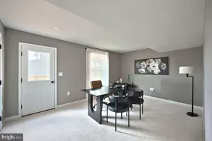 716 Deerfield Blvd, Pennsburg, PA 18073 - Photo 10