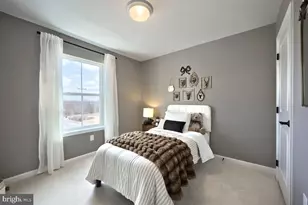 716 Deerfield Blvd, Pennsburg, PA 18073 - Photo 24