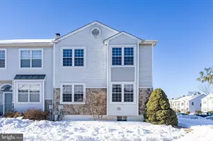 113 Yellow Wood Ct, Collegeville, PA 19426 - Photo 1