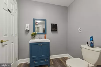 239 W Germantown Pike, Norristown, PA 19401 - Photo 14