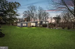 227 Glenwood Rd, Elkins Park, PA 19027 - Photo 2