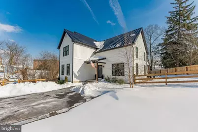 38 E 5th Avenue, Collegeville, PA 19426 - Photo 4