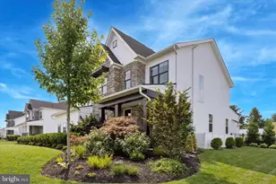 2617 Hawthorn Dr, Eagleville, PA 19403 - Photo 2