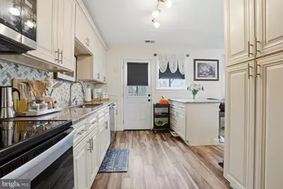 3137 Sycamore, Norristown, PA 19401 - Photo 10