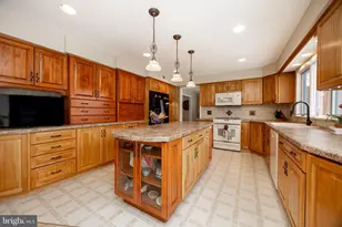 2041 Spring Valley Rd, Lansdale, PA 19446 - Photo 10