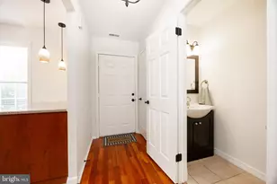 419 Saw Mill Ct, Norristown, PA 19401 - Photo 14