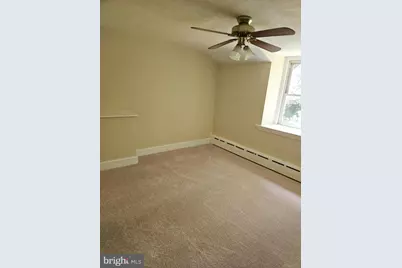 1405 Old Glasgow Street, Pottstown, PA 19464 - Photo 4