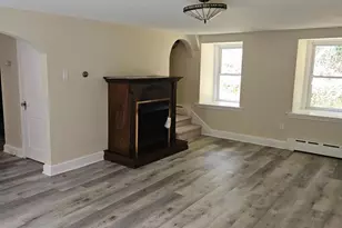 1405 Old Glasgow St, Pottstown, PA 19464 - Photo 2