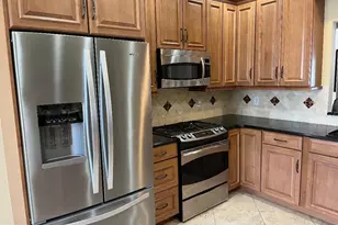 92 Wheatsheaf Ln, Norristown, PA 19403 - Photo 6