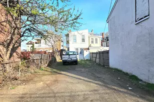 215 Haws Ave, Norristown, PA 19401 - Photo 14