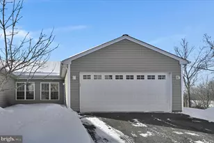 112 W Harmony Dr, Pottstown, PA 19464 - Photo 30