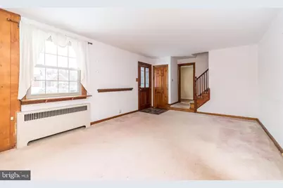 640 S Towamencin Avenue, Lansdale, PA 19446 - Photo 2