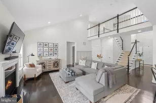 219 Sumner Ct, Harleysville, PA 19438 - Photo 6