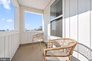 1879 Arbor Pl Dr, Norristown, PA 19401 - Photo 8